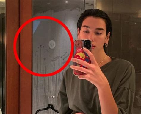 dua lipa shower selfie|Dua Lipa publishes selfie from the bathroom, but forgets the ...